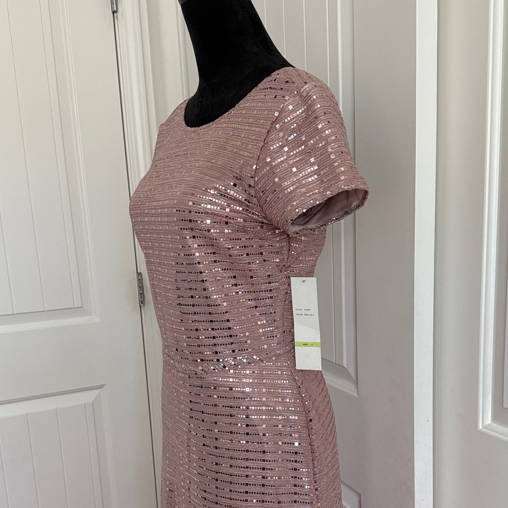 Leslie Fay Elegant Rose Gold Sequin Gown - Picture 6 of 13